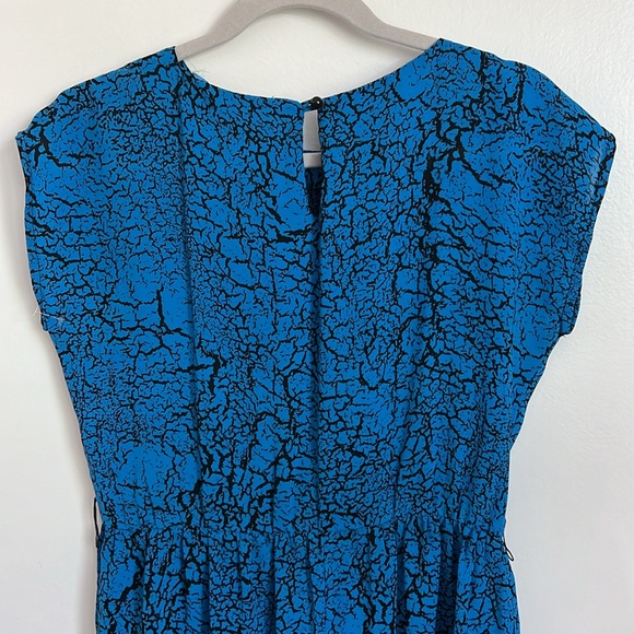 ITEMS VTG 80s Blue Cackle Print Dress Size 6 - Picture 3 of 5